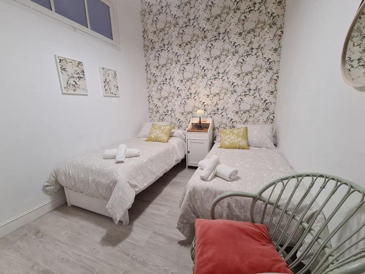 122A - Emblematica Vivienda En Playa San Lorenzo 기욘 외부 사진